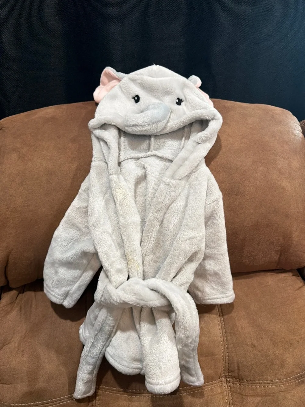 Elephant bath robe